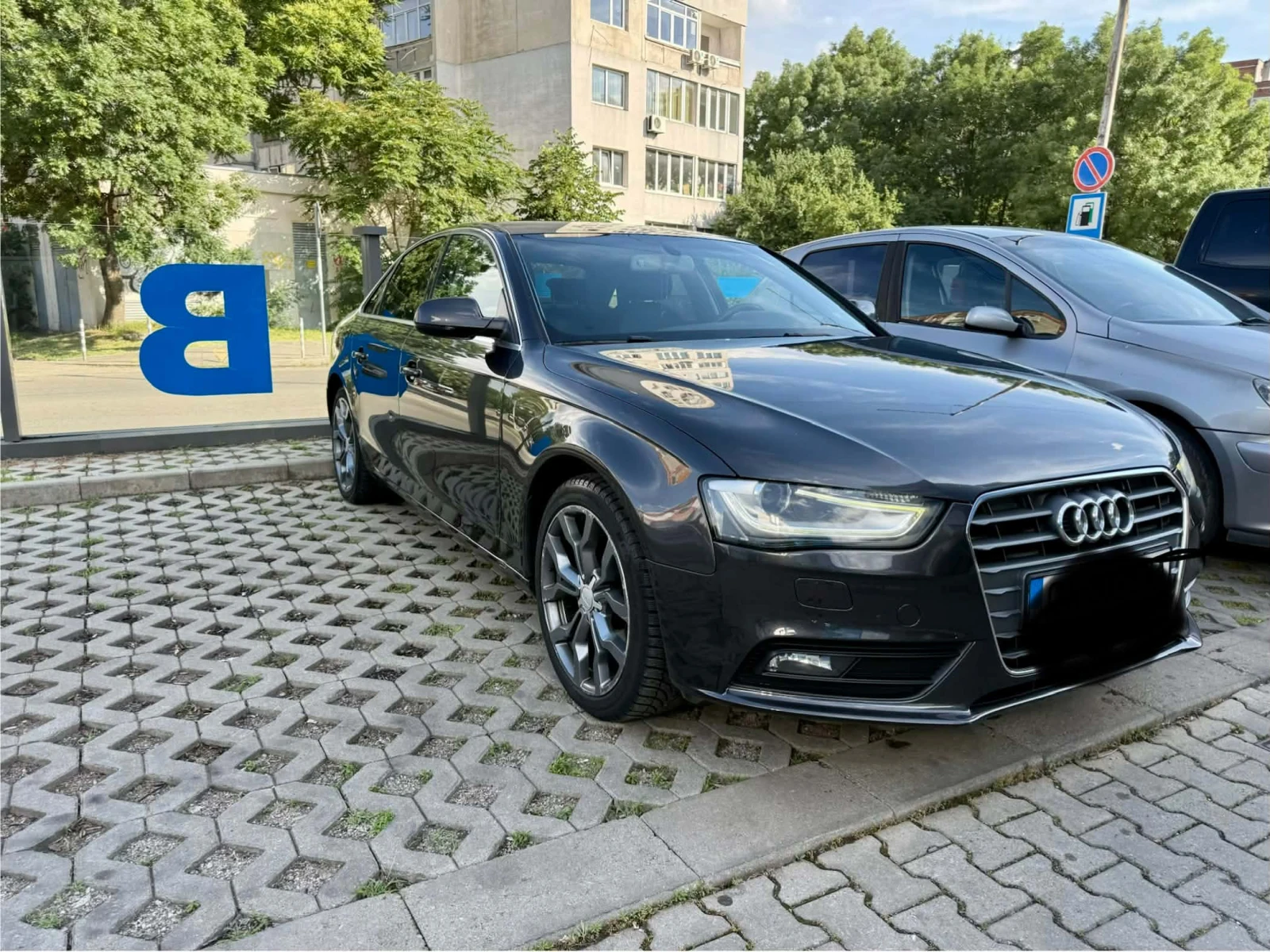 Audi A4 1.8 TFSI, снимка 3 - Автомобили и джипове - 54948143