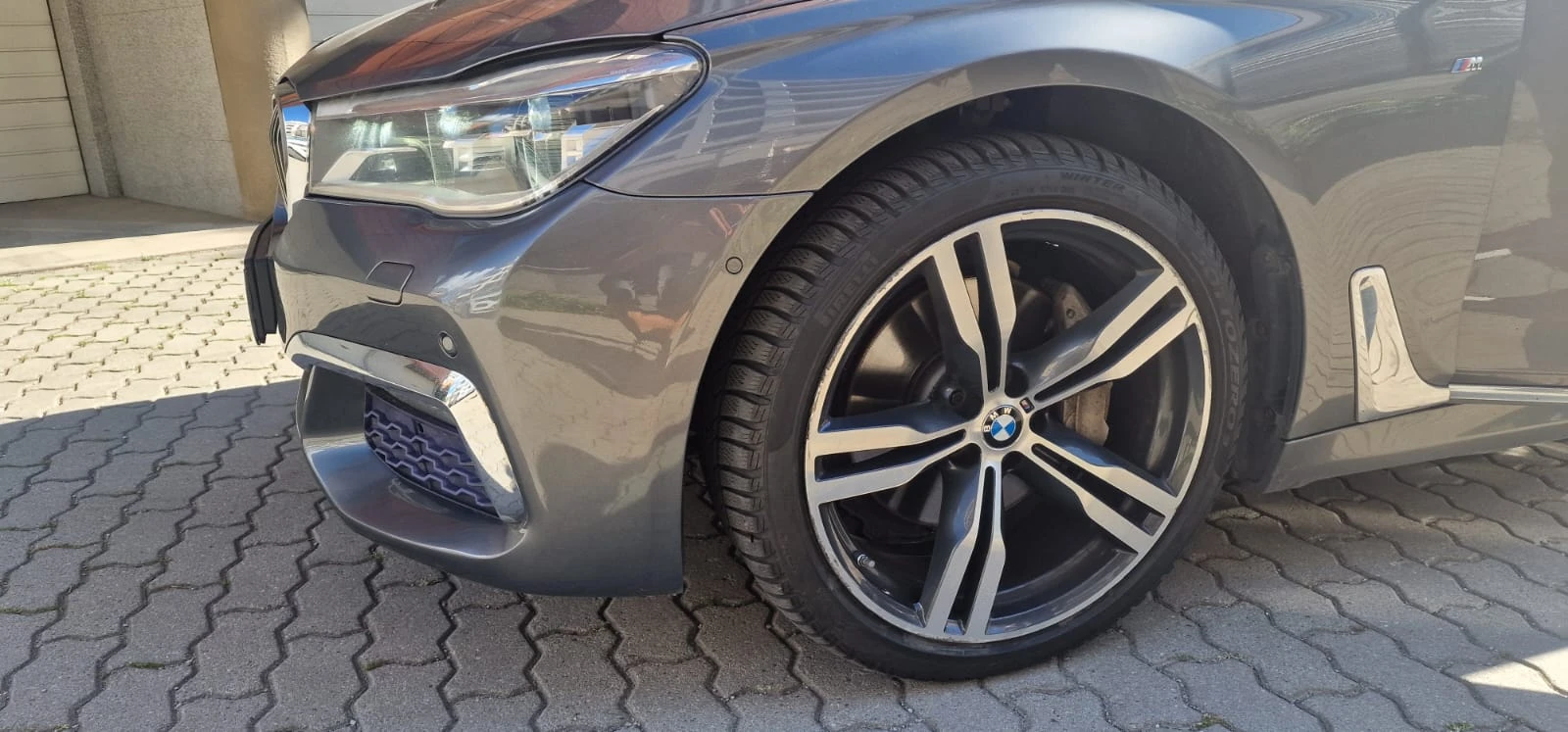 BMW 730 G11* M-PACK*  X-Drive * 360 Cam* Head up* FULL*  , снимка 9 - Автомобили и джипове - 55389461