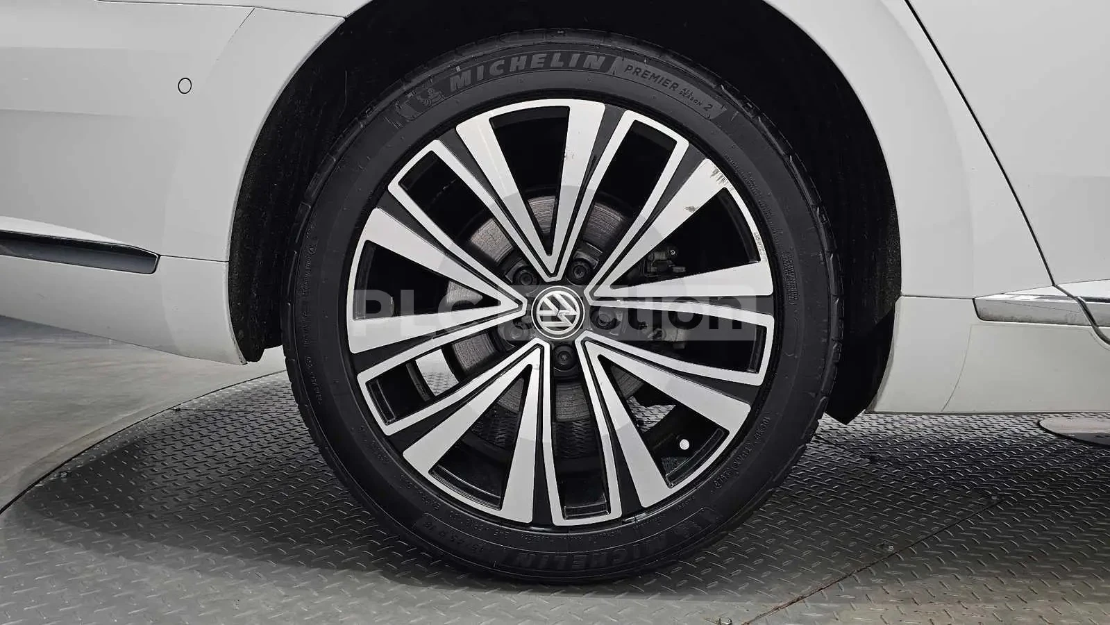 VW Arteon * ОБДУХВАНЕ * ДИСТРОНИК * ПАНОРАМА * , снимка 8 - Автомобили и джипове - 55393821