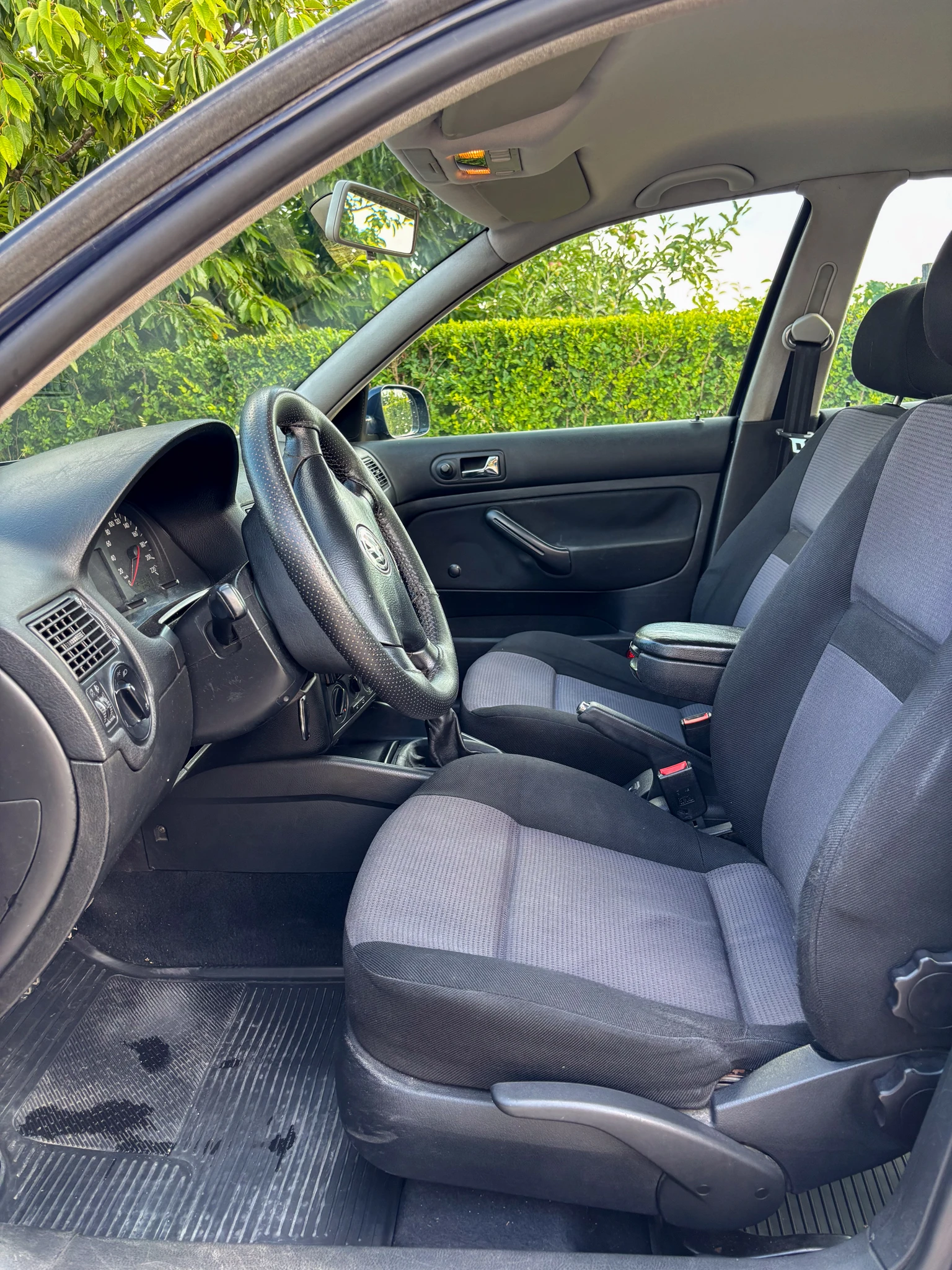 VW Golf, снимка 10 - Автомобили и джипове - 55454494