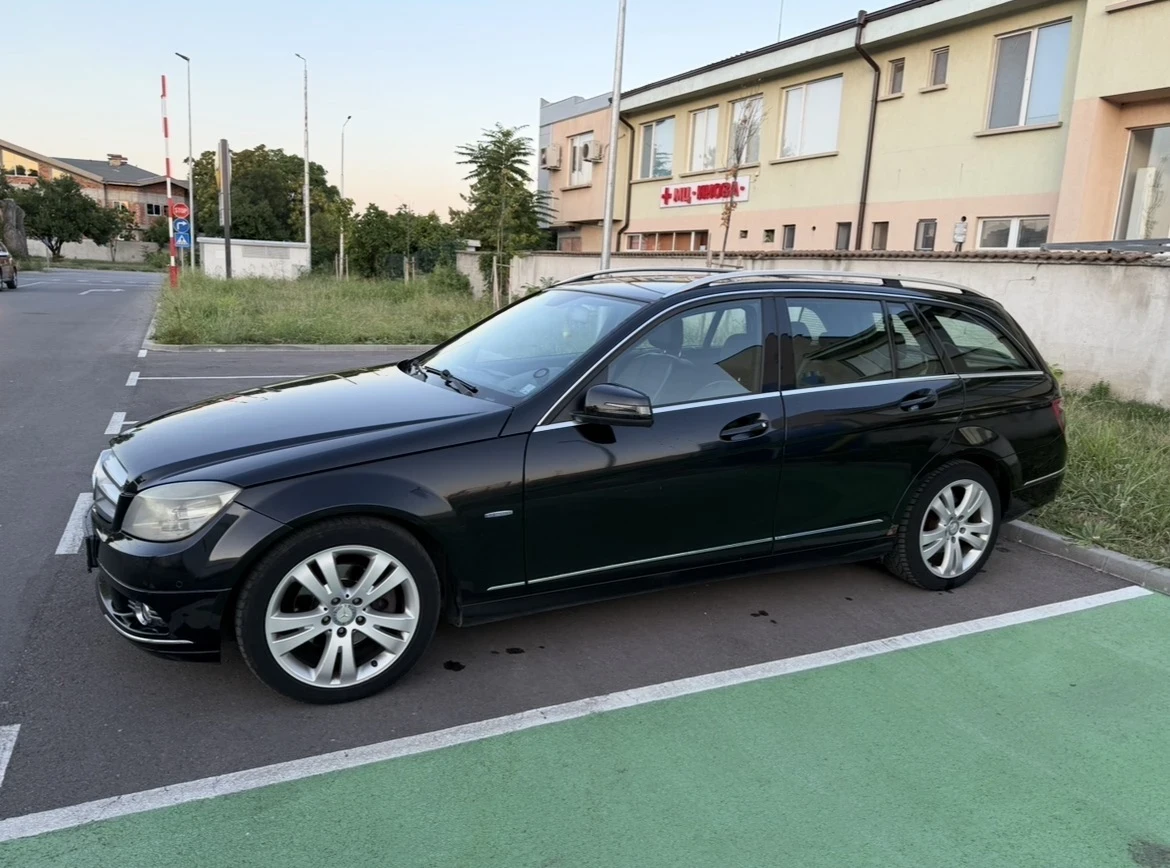 Mercedes-Benz C 220, снимка 8 - Автомобили и джипове - 55507721