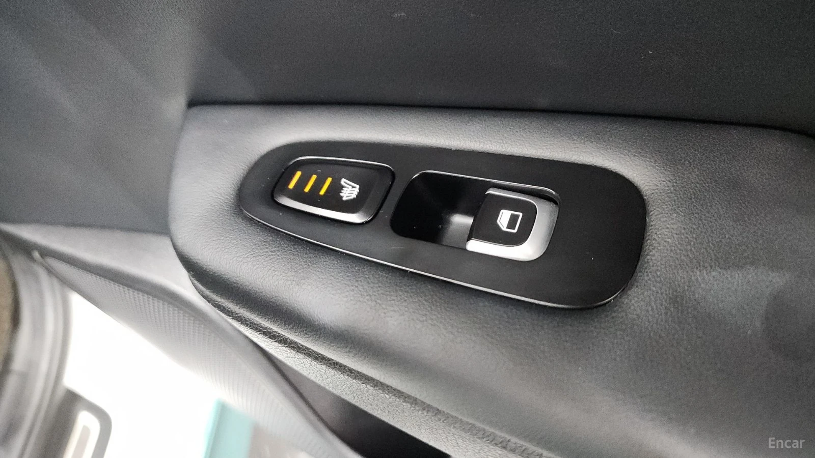 Kia Stinger * 3.3 TURBO* AWD* KEYLESS* Camera* ПОДГРЕВ* , снимка 15 - Автомобили и джипове - 55656729