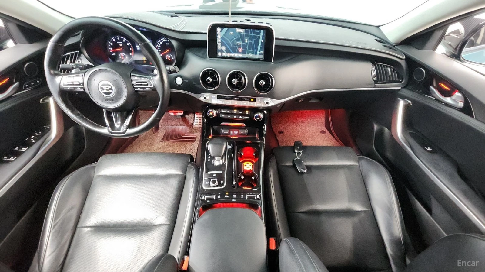 Kia Stinger * 3.3 TURBO* AWD* KEYLESS* Camera* ПОДГРЕВ* , снимка 6 - Автомобили и джипове - 55656729