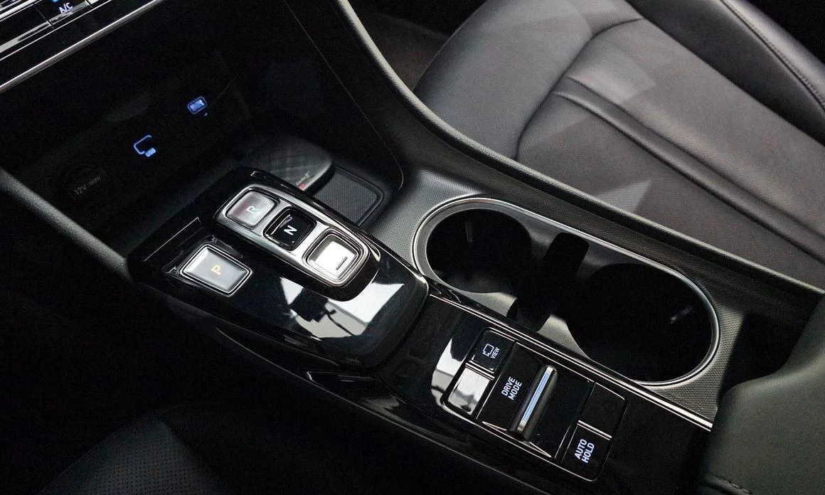Hyundai Sonata 2.0 LPG Style  * koreiskikoli.bg * , снимка 9 - Автомобили и джипове - 55739516