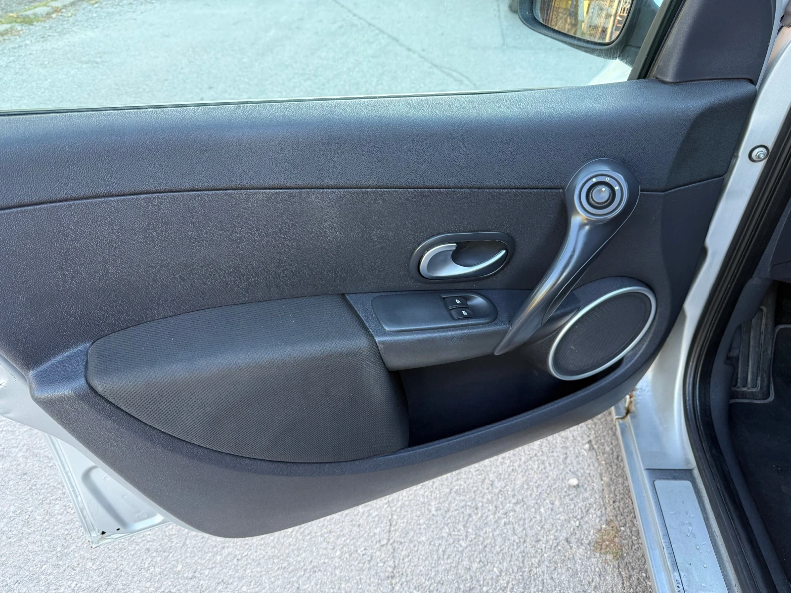 Renault Clio 1.4 ������ 98 �.� | Mobile.bg � ����������� 13