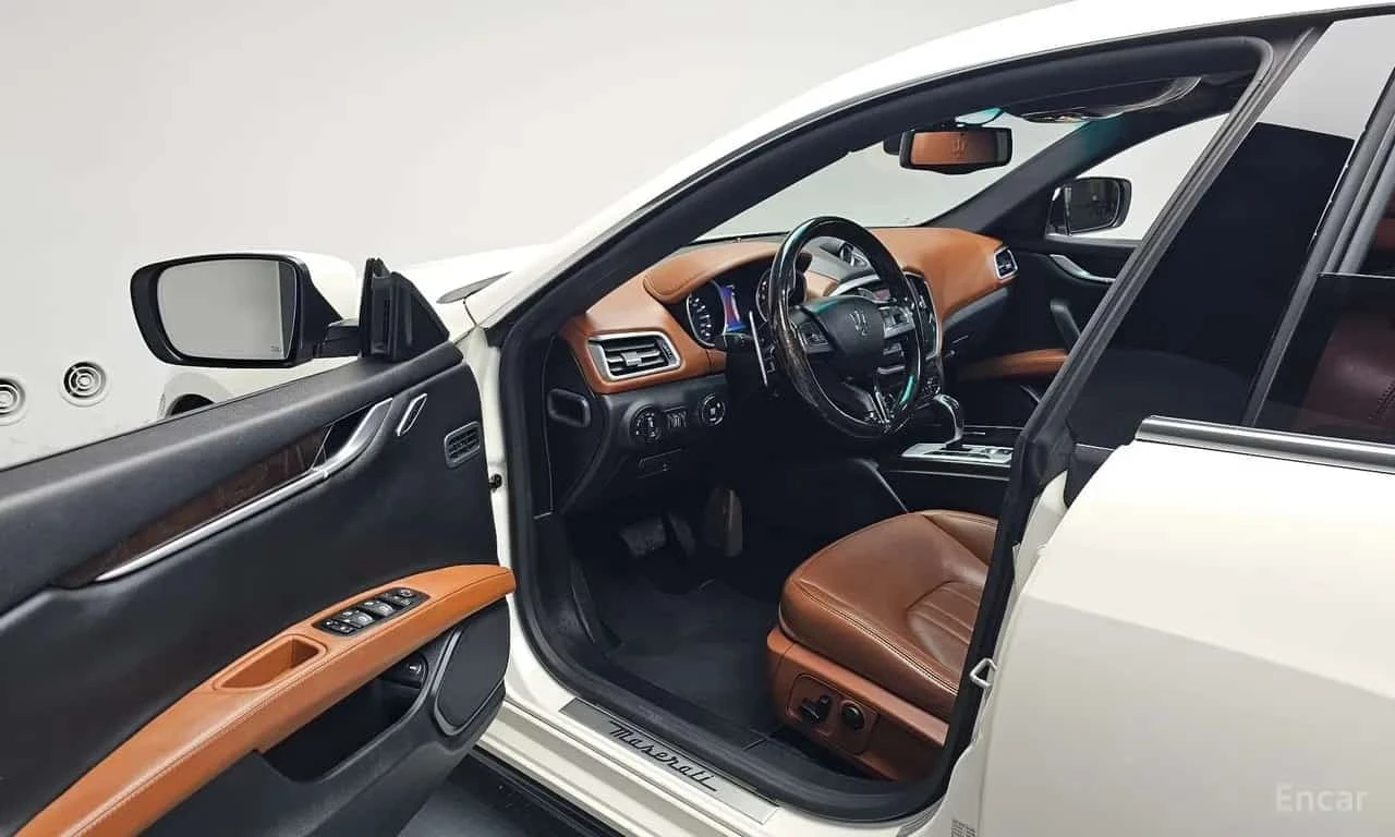 Maserati Ghibli * 3.0 * ЦЕНА ДО БГ, снимка 6 - Автомобили и джипове - 56684201