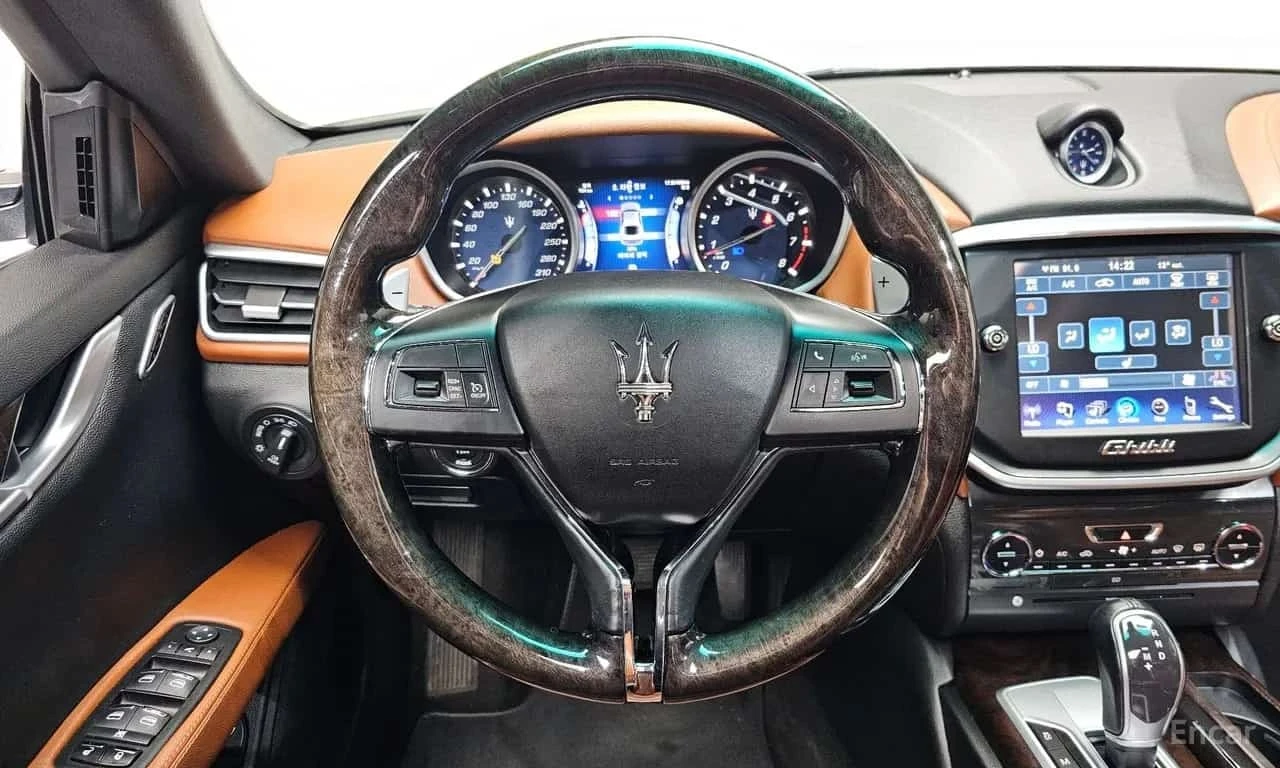 Maserati Ghibli * 3.0 * ЦЕНА ДО БГ, снимка 8 - Автомобили и джипове - 56684201