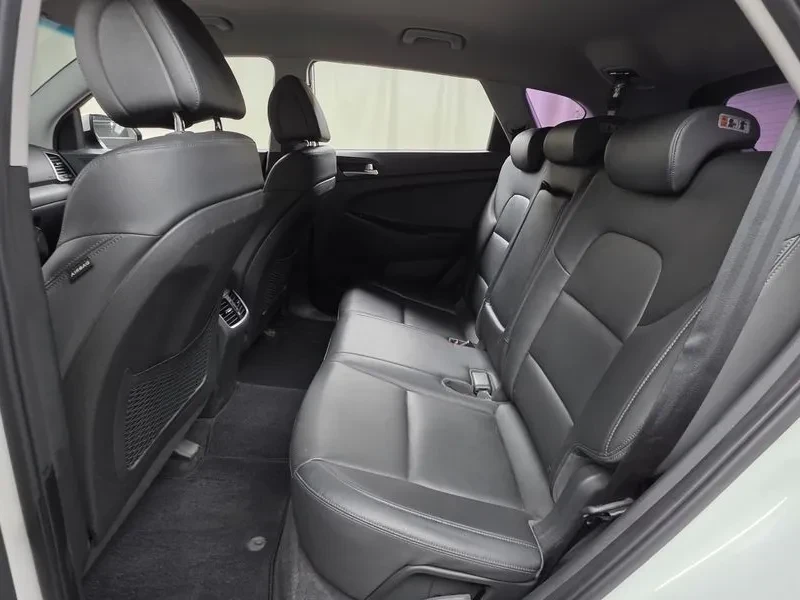 Hyundai Tucson 2.0 - САМО 30% АВАНС, снимка 11 - Автомобили и джипове - 56065930