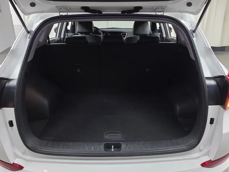 Hyundai Tucson 2.0 - САМО 30% АВАНС, снимка 15 - Автомобили и джипове - 56065930