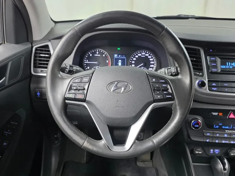 Hyundai Tucson 2.0 - САМО 30% АВАНС, снимка 14 - Автомобили и джипове - 56065930