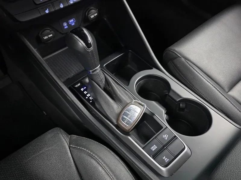 Hyundai Tucson 2.0 - САМО 30% АВАНС, снимка 8 - Автомобили и джипове - 56065930