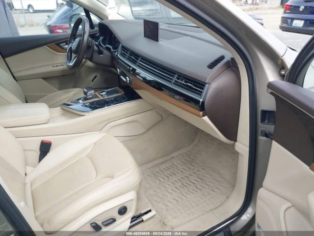 Audi Q7 3.0| DISTRONIC| DIGITAL| PANO| PODGREV, снимка 10 - Автомобили и джипове - 56724782