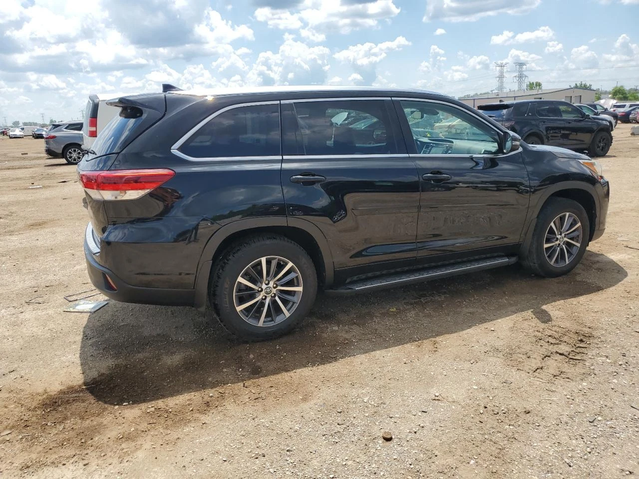Toyota Highlander XLE/4X4/ - изображение 4