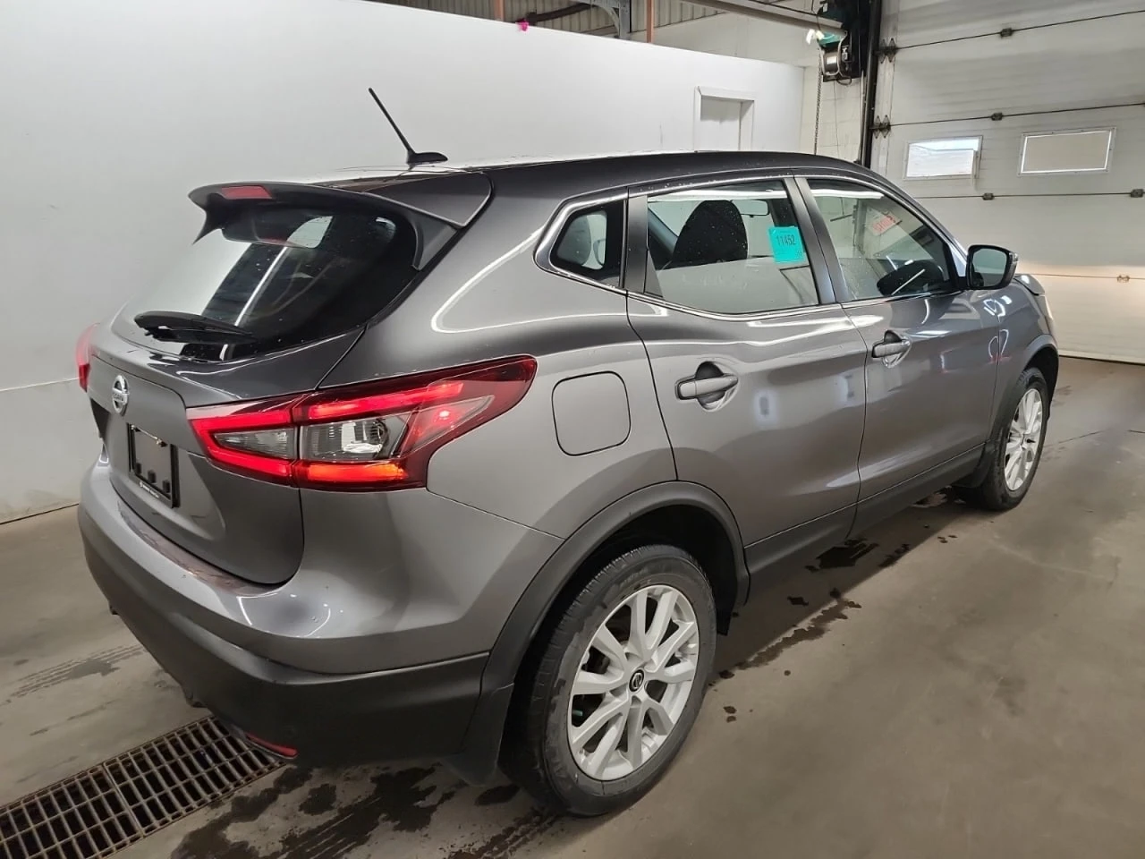 Nissan Qashqai * АВТО КРЕДИТ* ЦЕНА ДО БГ * Сервизна история *  - изображение 4