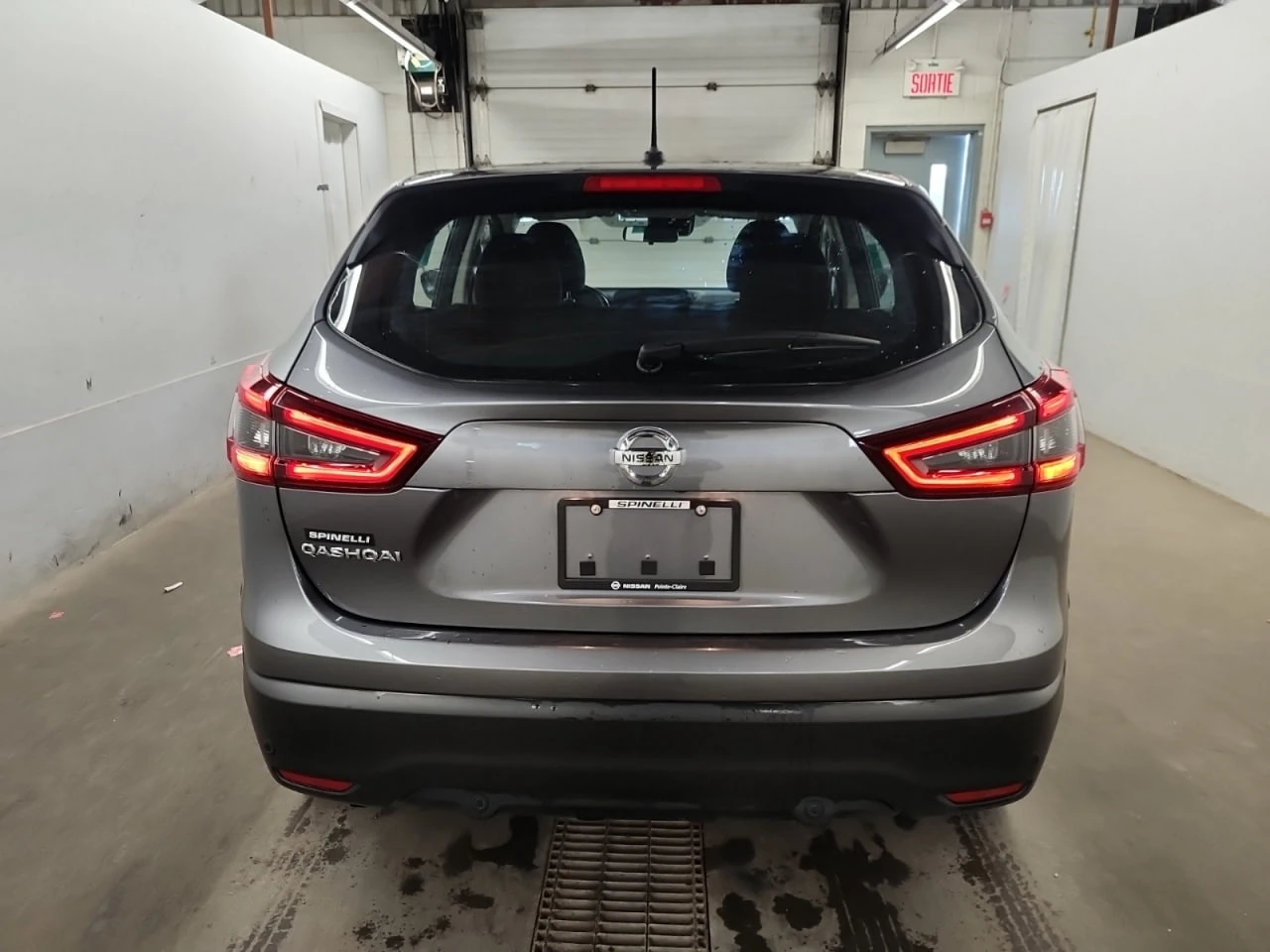 Nissan Qashqai * АВТО КРЕДИТ* ЦЕНА ДО БГ * Сервизна история *  - изображение 5