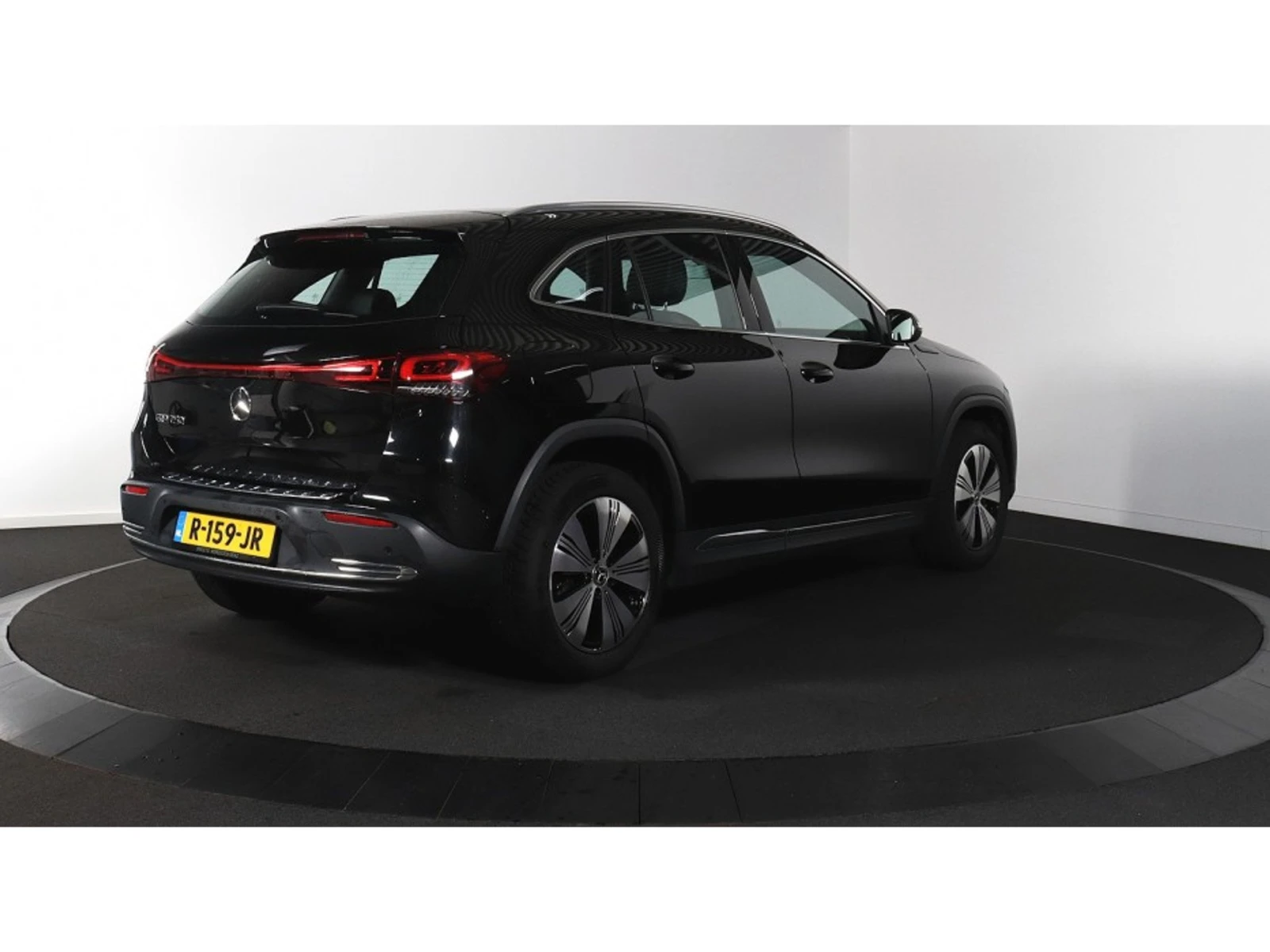 Mercedes-Benz EQA EQA 250 Business Line, снимка 4 - Автомобили и джипове - 53962462