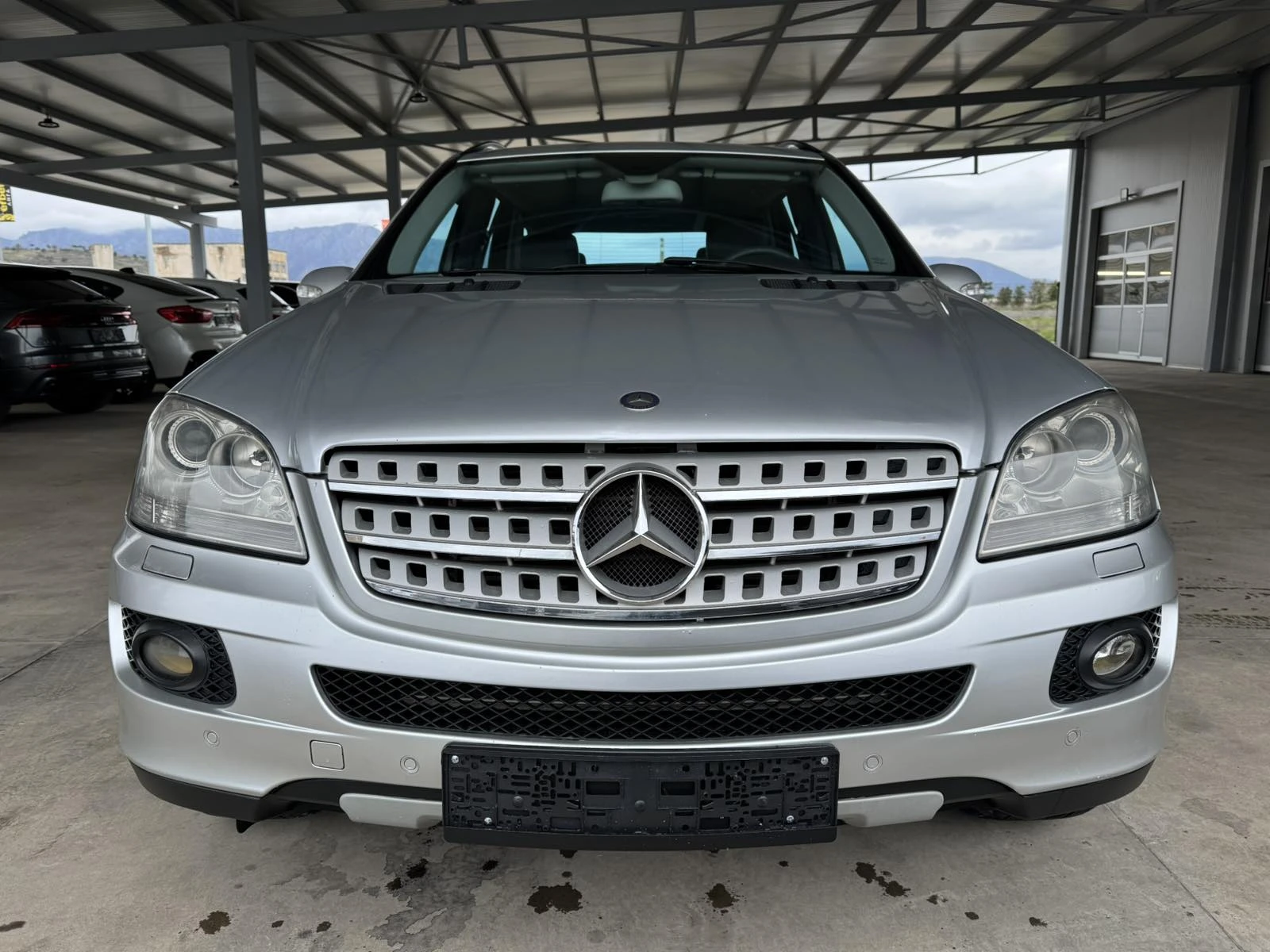 Mercedes-Benz ML 320 CDI* 224ps* 4М* КОЖА* КАМЕРА* НАВИ, снимка 8 - Автомобили и джипове - 54025236