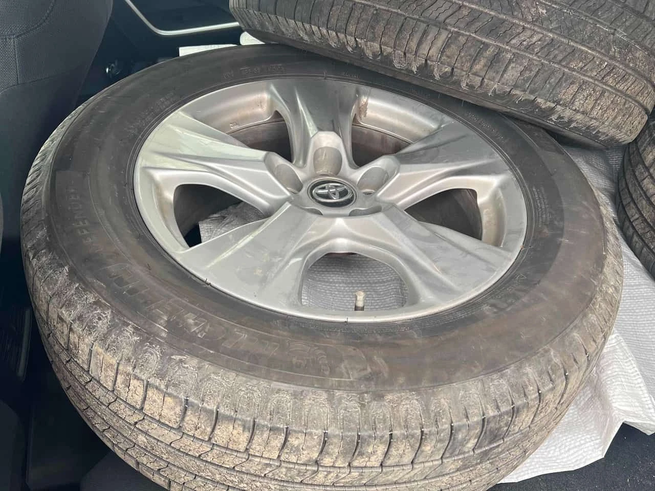 Toyota Rav4 * Hybrid XLE * ГЛАВНО ПРЕДСТАВИТЕЛСТВО* , снимка 7 - Автомобили и джипове - 54096431