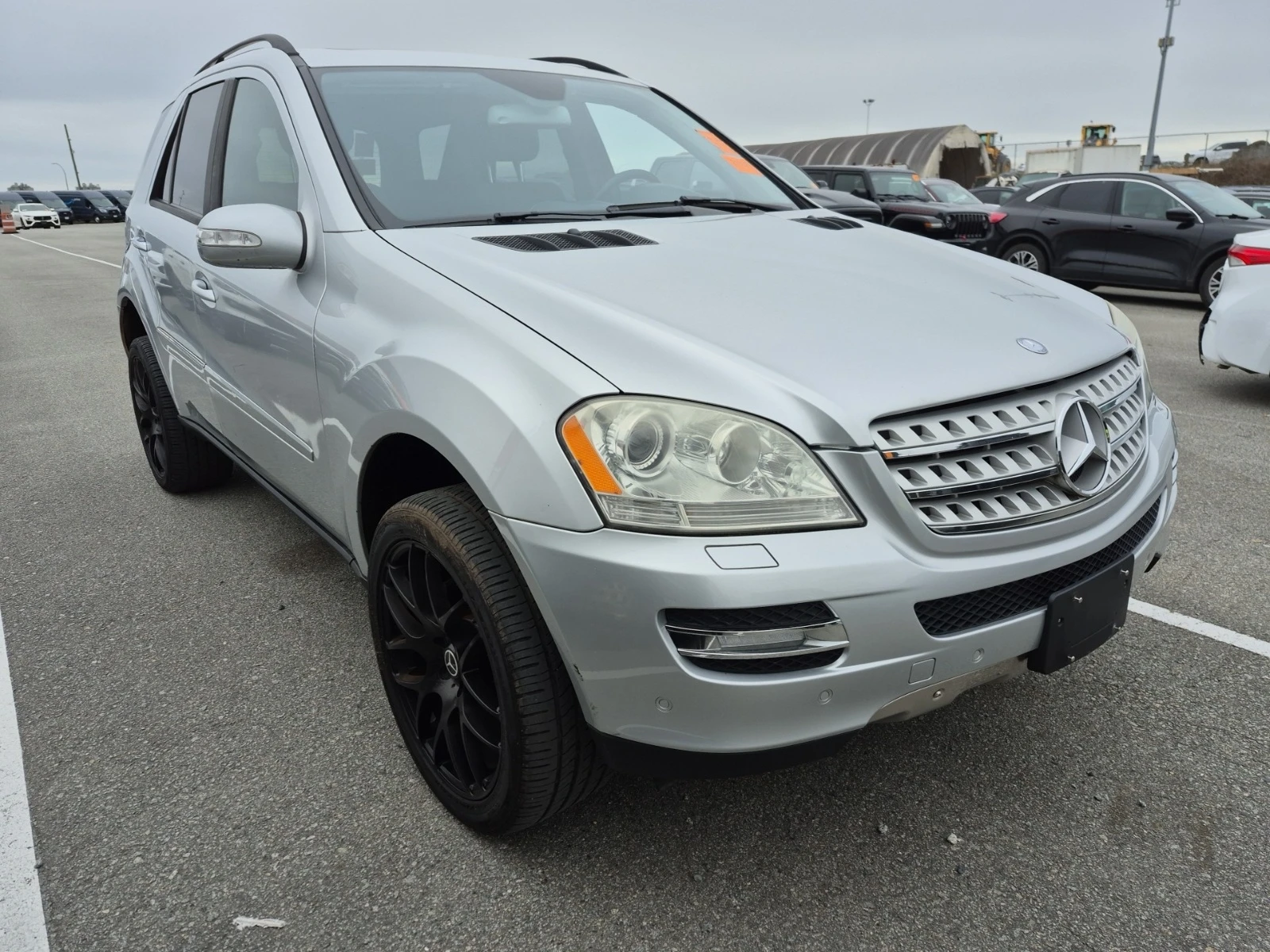 Mercedes-Benz ML 500 ПОДГРЕВ * ШИНИДАХ * CARFAX * , снимка 2 - Автомобили и джипове - 54138268