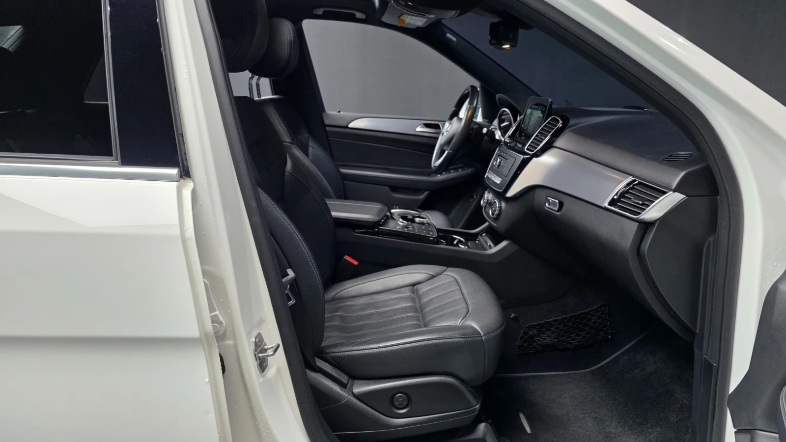 Mercedes-Benz GLE 350 d 4MATIC* ПОДГРЕВ* ОБДУХВАНЕ* PANORAMA, снимка 10 - Автомобили и джипове - 54986920