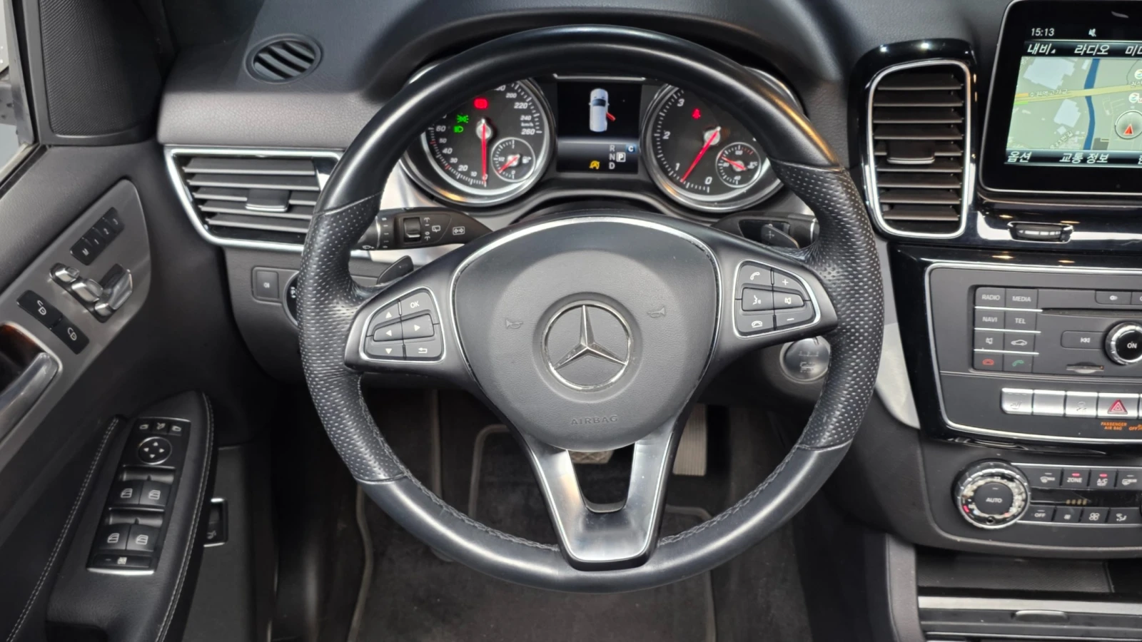 Mercedes-Benz GLE 350 d 4MATIC* ПОДГРЕВ* ОБДУХВАНЕ* PANORAMA, снимка 8 - Автомобили и джипове - 54986920