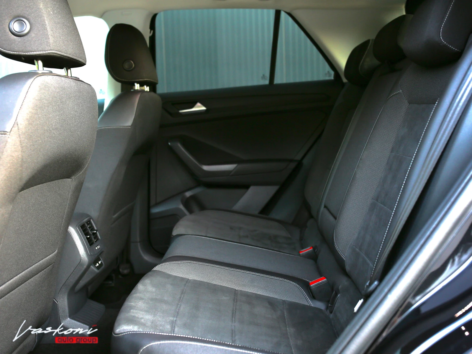 VW T-Roc 2.0 TDI FACELIFT IQ.LIGHT, снимка 15 - Автомобили и джипове - 55008577