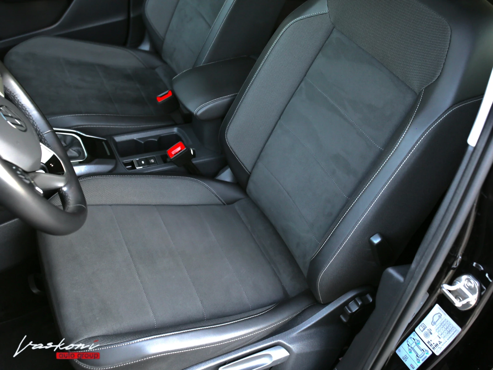 VW T-Roc 2.0 TDI FACELIFT IQ.LIGHT, снимка 10 - Автомобили и джипове - 55008577