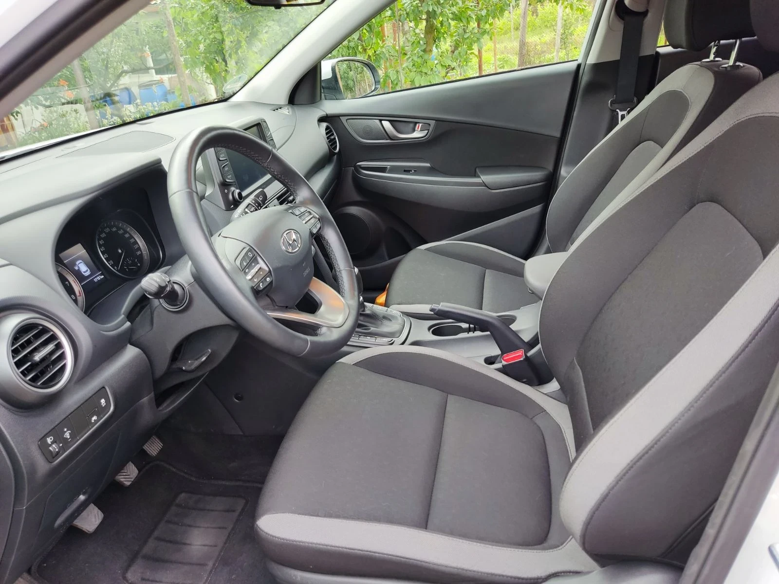 Hyundai Kona Hyundai Kona 1.0 T-GDI 120 к.с. | Първи собственик, снимка 8 - Автомобили и джипове - 55225221