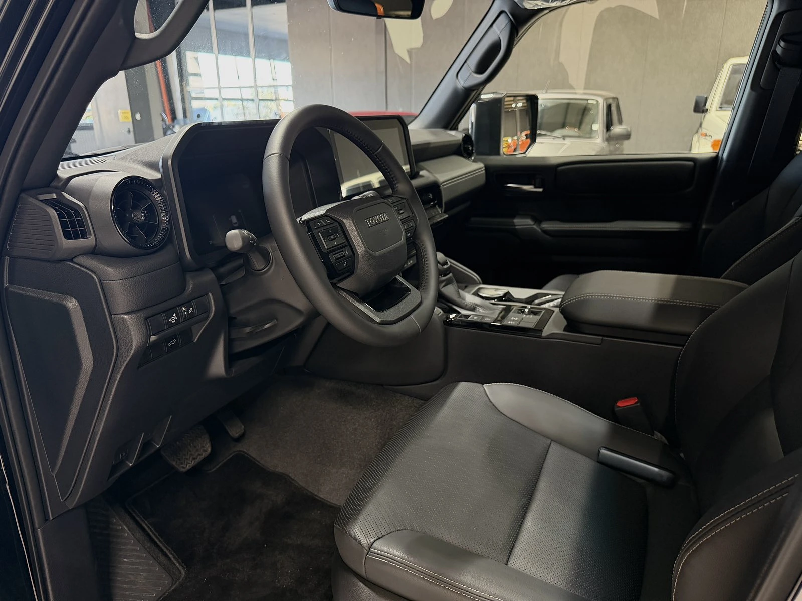 Toyota Land cruiser 2.4 Turbo | Mobile.bg � ����������� 10
