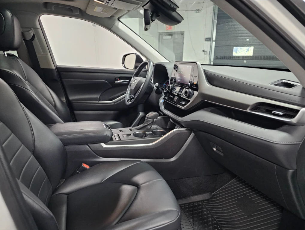 Toyota Highlander AWD* XLE* Softex* м.Точки* ACC* Подгрев* 7-местен, снимка 11 - Автомобили и джипове - 56083713