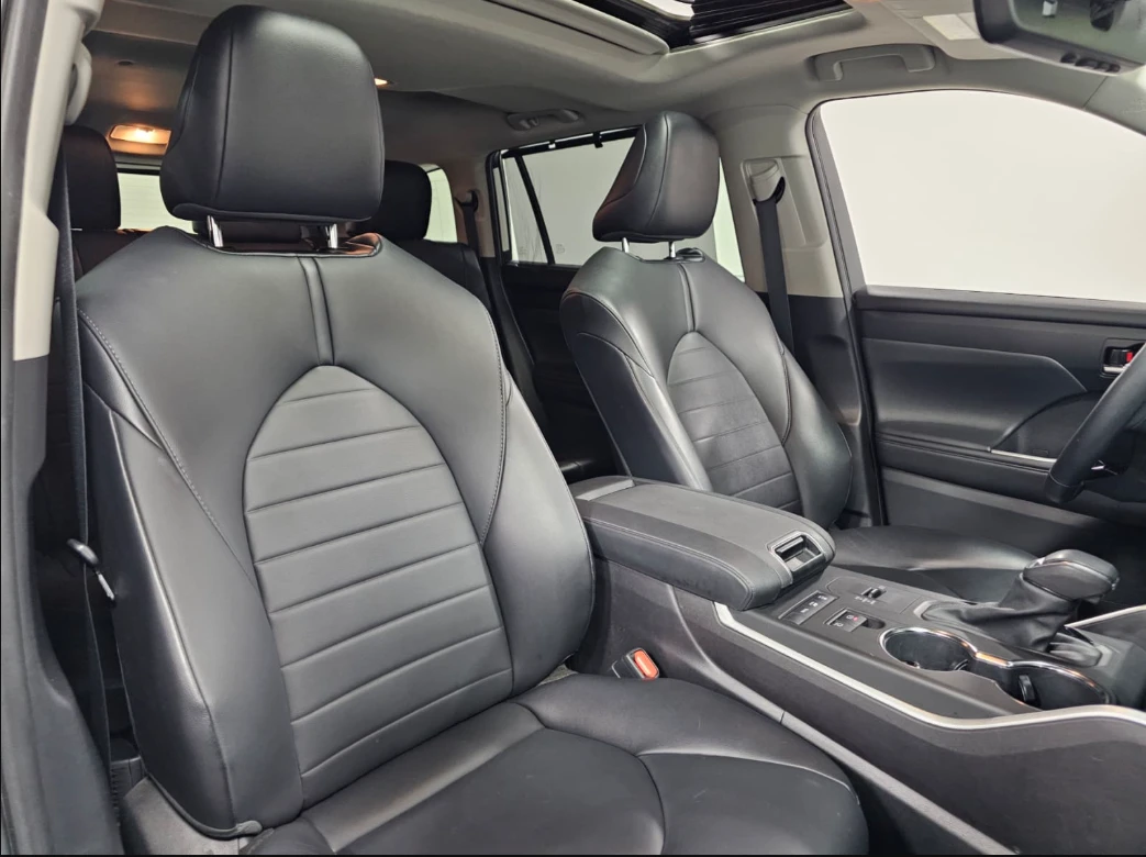 Toyota Highlander AWD* XLE* Softex* м.Точки* ACC* Подгрев* 7-местен, снимка 10 - Автомобили и джипове - 56083713
