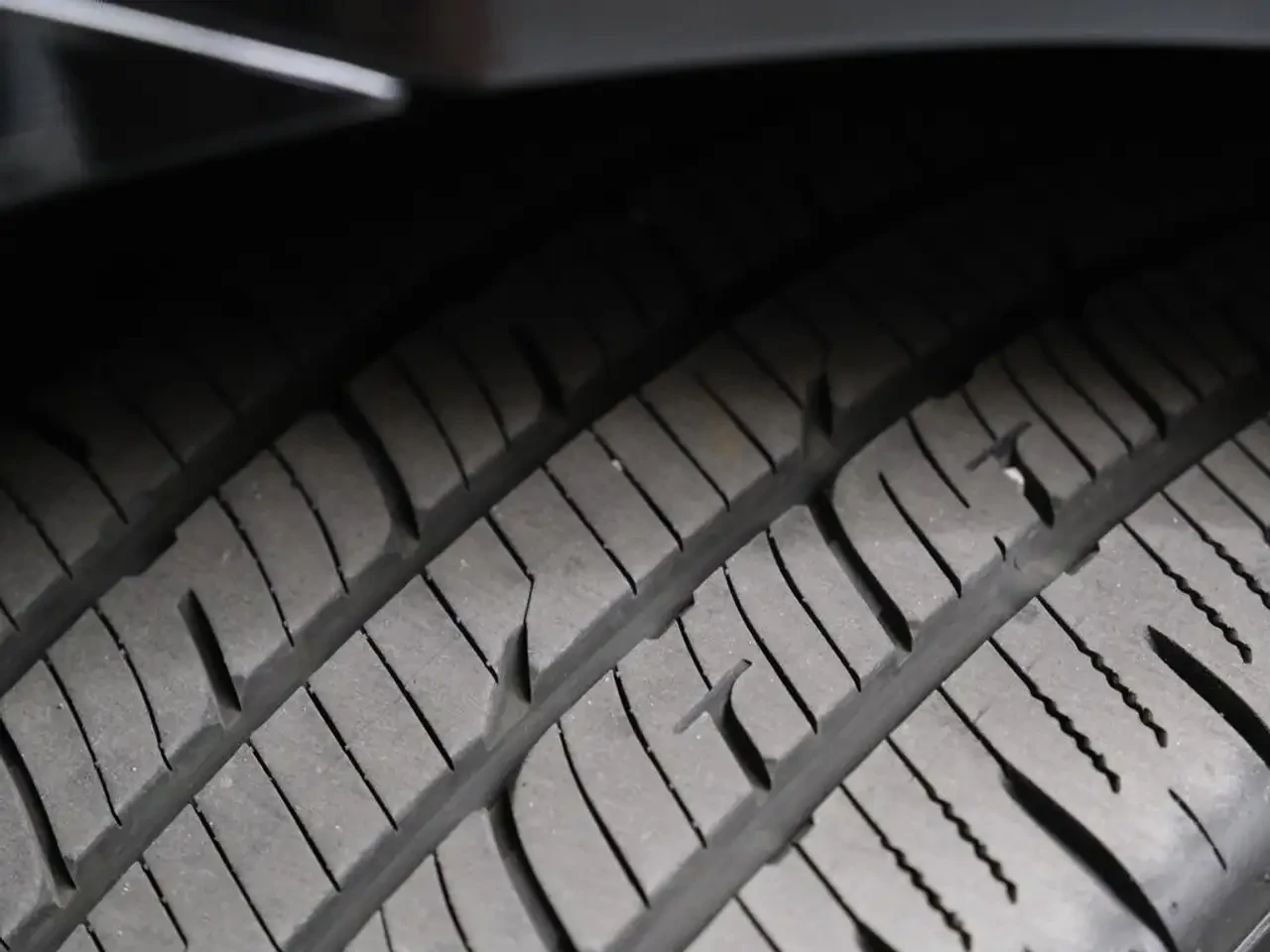 Jaguar F-PACE Distinctive by design. Sporty by nature All Wheel | Mobile.bg � ����������� 7