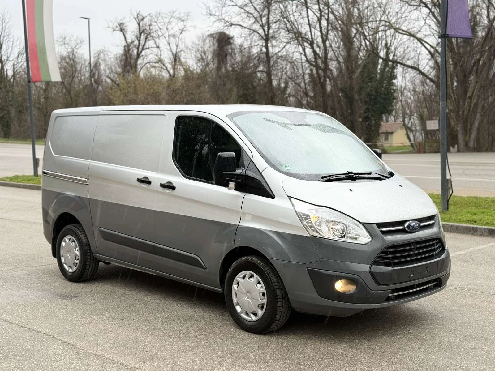 Ford Transit Custom, снимка 15 - Бусове и автобуси - 53999752