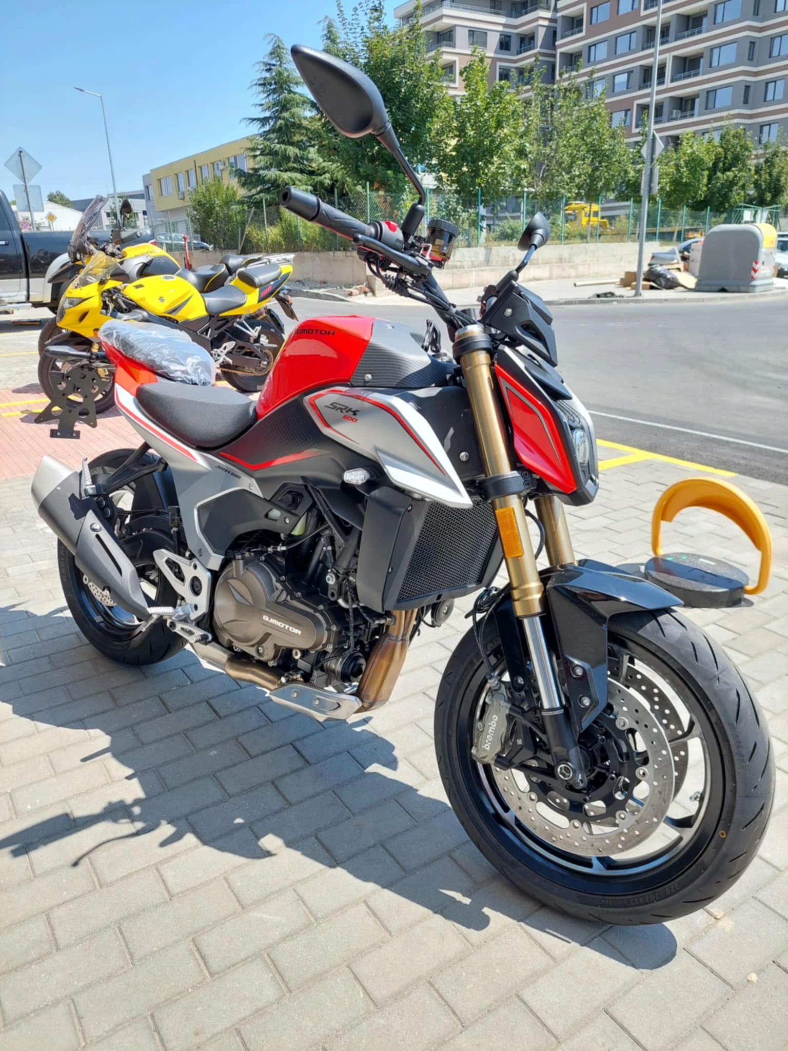 QJMotor SRK 921 RR 600, снимка 1