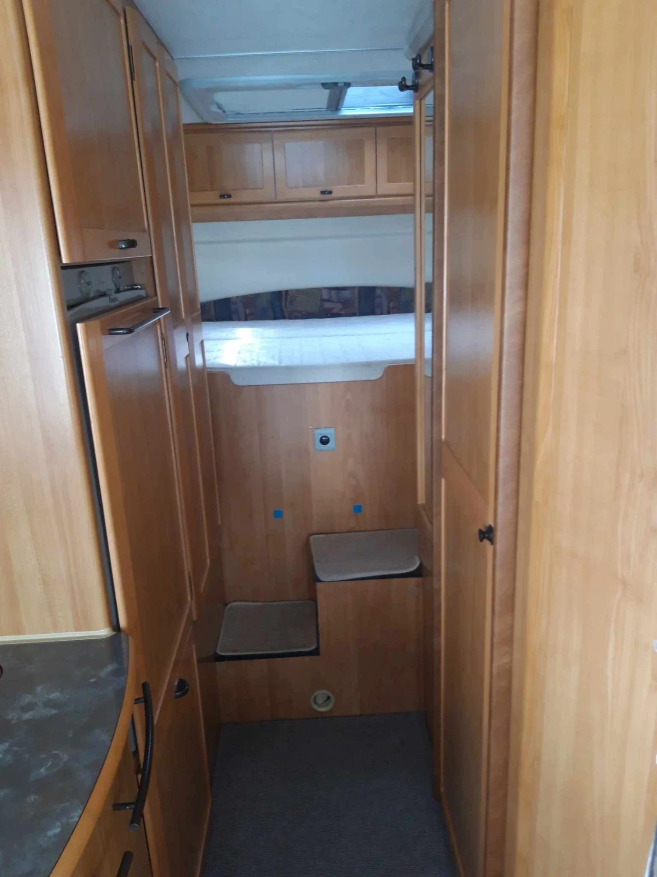 Кемпер HYMER / ERIBA Hymer 412, снимка 13 - Каравани и кемпери - 53745561