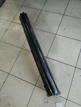 Греда под задна броня Фолксваген Голф 5 2.0TFSI хечбек