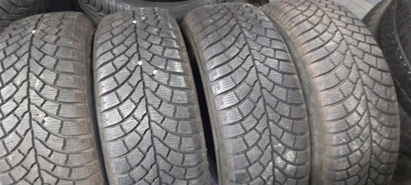 Гуми Зимни 195/65R14, снимка 1 - Гуми и джанти - 35129696