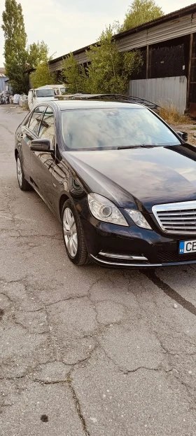 Mercedes-Benz E 200, снимка 1