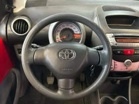 Toyota Aygo 1.0I 5 Врати Климатик, снимка 13