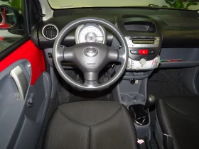 Toyota Aygo 1.0I 5 Врати Климатик, снимка 12
