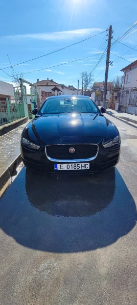 ������ Jaguar XE