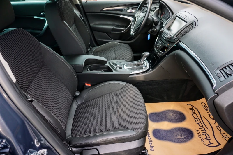 Opel Insignia 2.0CDTI COSMO AUTO SPORTS TOURER , снимка 11 - Автомобили и джипове - 38047297