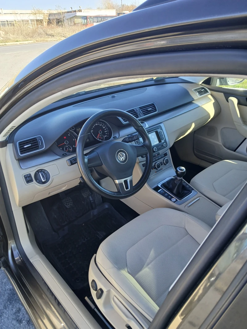 VW Passat B7, снимка 2 - Автомобили и джипове - 48113033