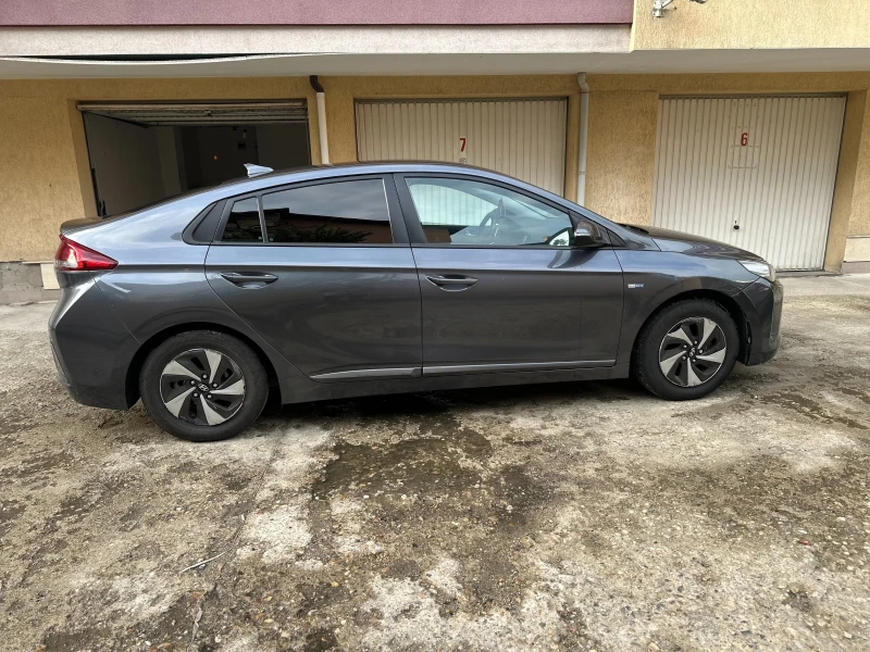 Hyundai Ioniq 1.6GDI, снимка 4 - Автомобили и джипове - 48695037