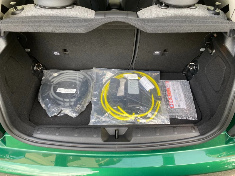 Mini Cooper SE British Racing Green , снимка 15 - Автомобили и джипове - 51436014