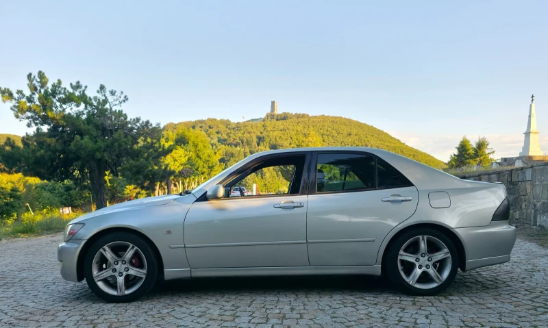 Lexus IS 200 Тoyota ALtezza, снимка 4 - Автомобили и джипове - 52588265