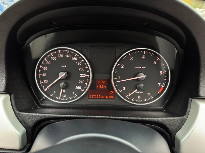 BMW 320 3 Series Convertible (E93), снимка 3 - Автомобили и джипове - 52667234