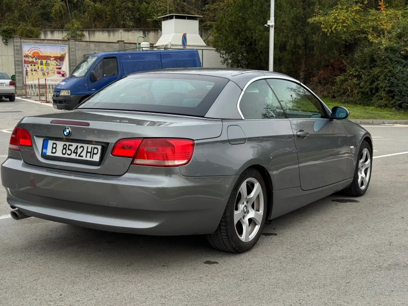 BMW 320 3 Series Convertible (E93), снимка 11 - Автомобили и джипове - 52667234