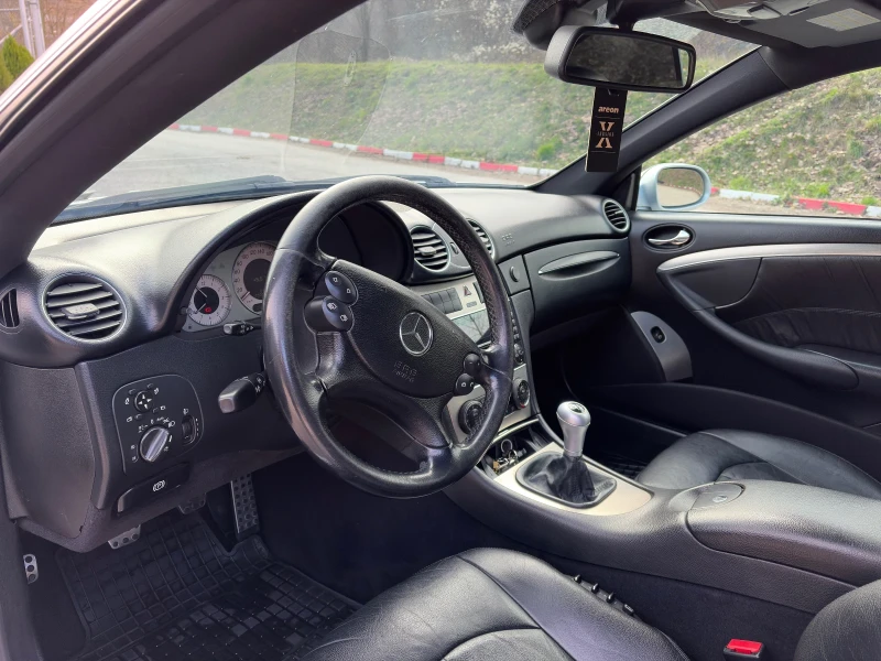 Mercedes-Benz CLK 220CDI, снимка 11 - Автомобили и джипове - 52678985