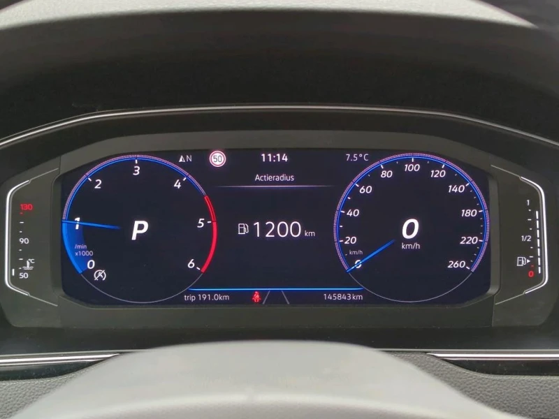 VW Passat R Line , снимка 10 - Автомобили и джипове - 53038063